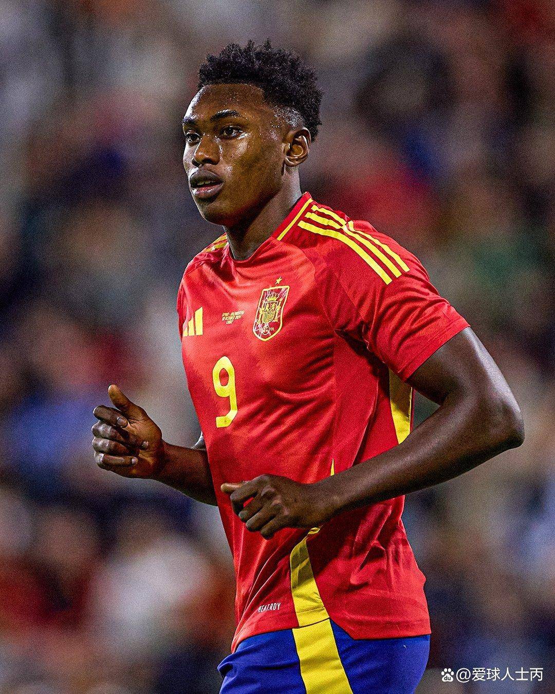 九游-包含赛地聚焦：葡超转会期热度飙升，多伦多猛龙外线爆发，球迷炸锅，球探报告显示潜力的词条